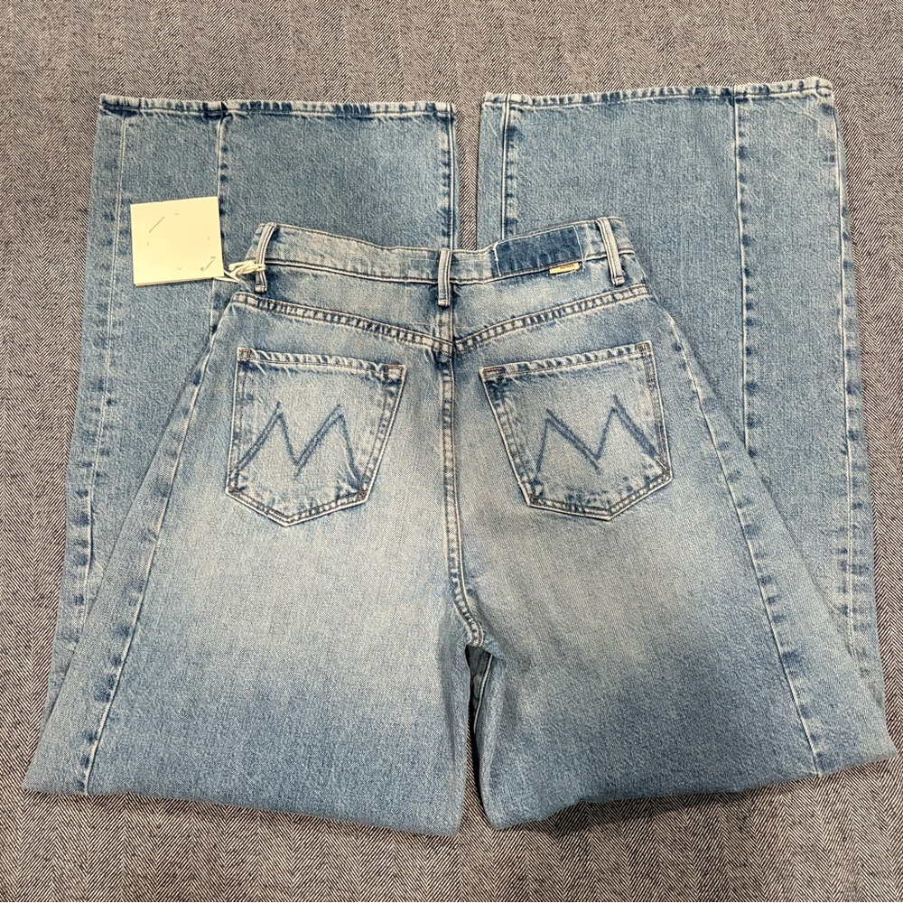 Mother The Pipe Dream Button Sneak High Rise Jeans in Leap At The Chance | 24 - Picture 10 of 14